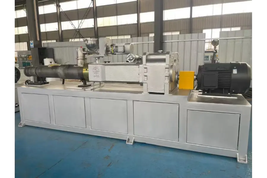 Proizvodne linije PVC cevi: Comrise lansira novo serijo z vgrajenim menjalnikom in vijaki za visoko polnilo Proizvodne linije PVC cevi: Comrise lansira novo serijo z vgrajenim menjalnikom in vijaki za visoko polnilo